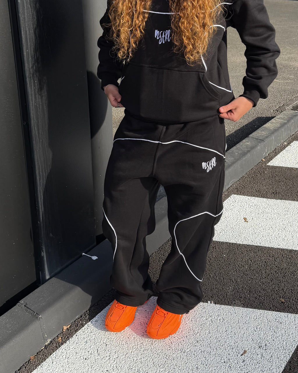 BLACK JOGGERS