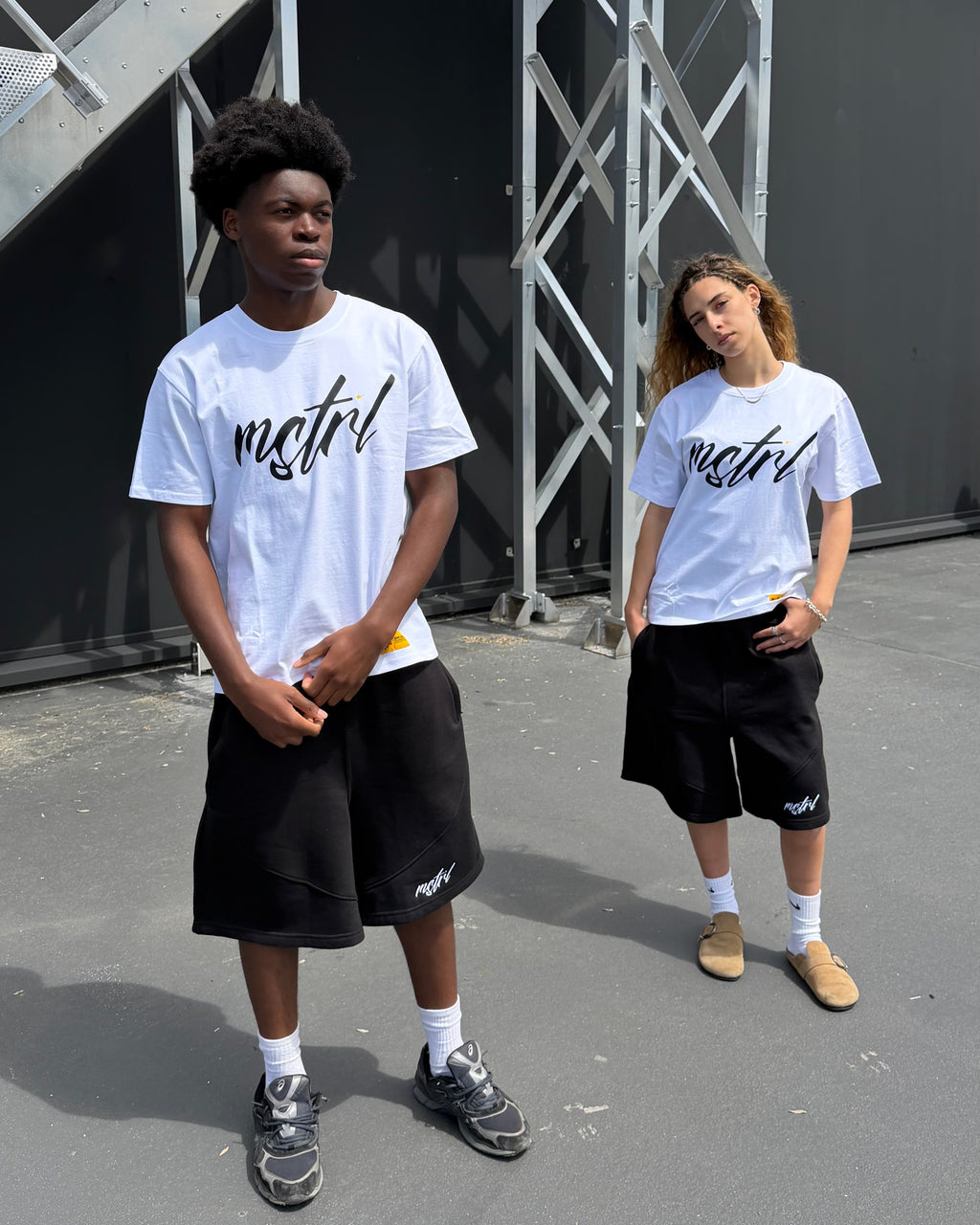 WHITE SIGNATURE TEE