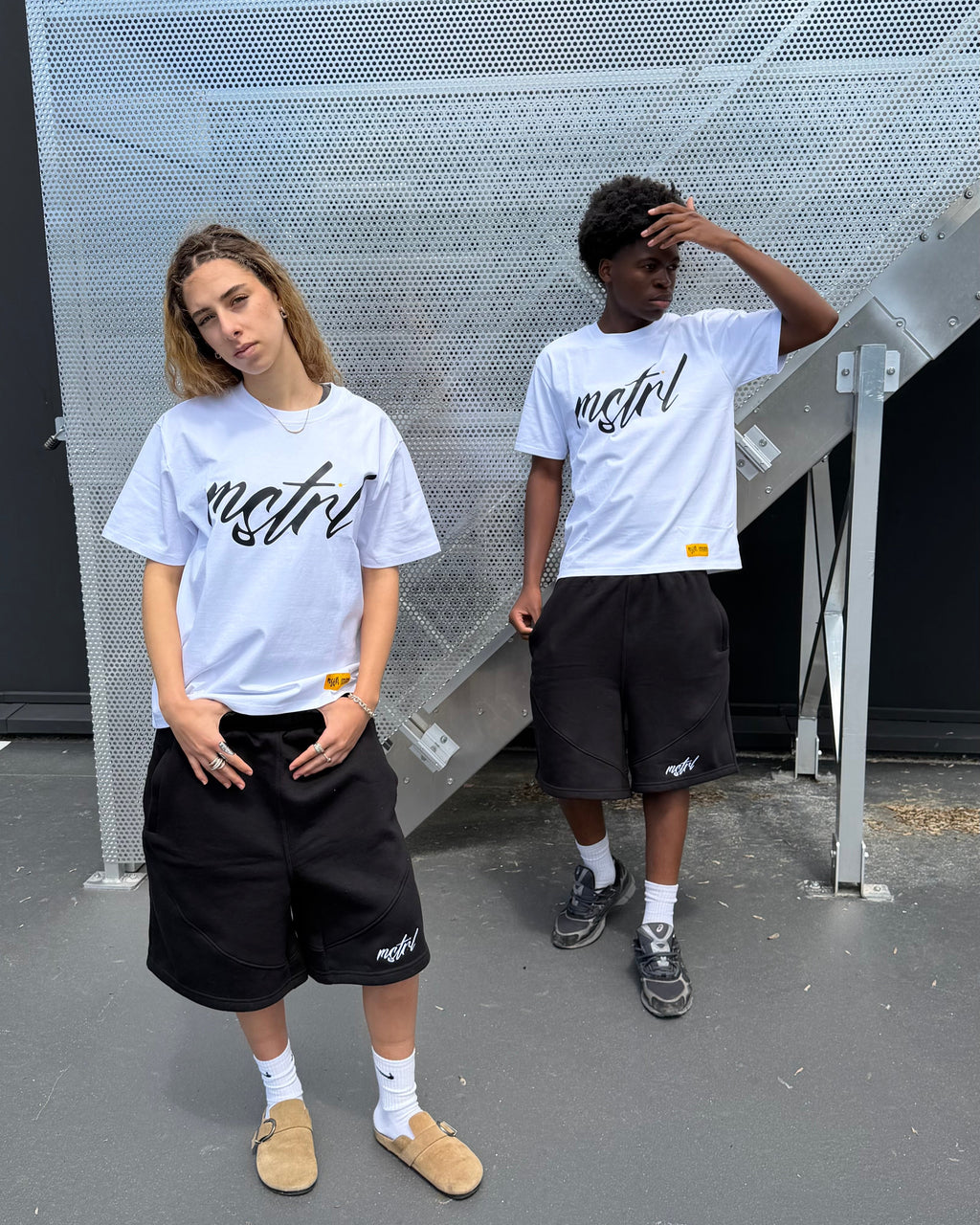 WHITE SIGNATURE TEE