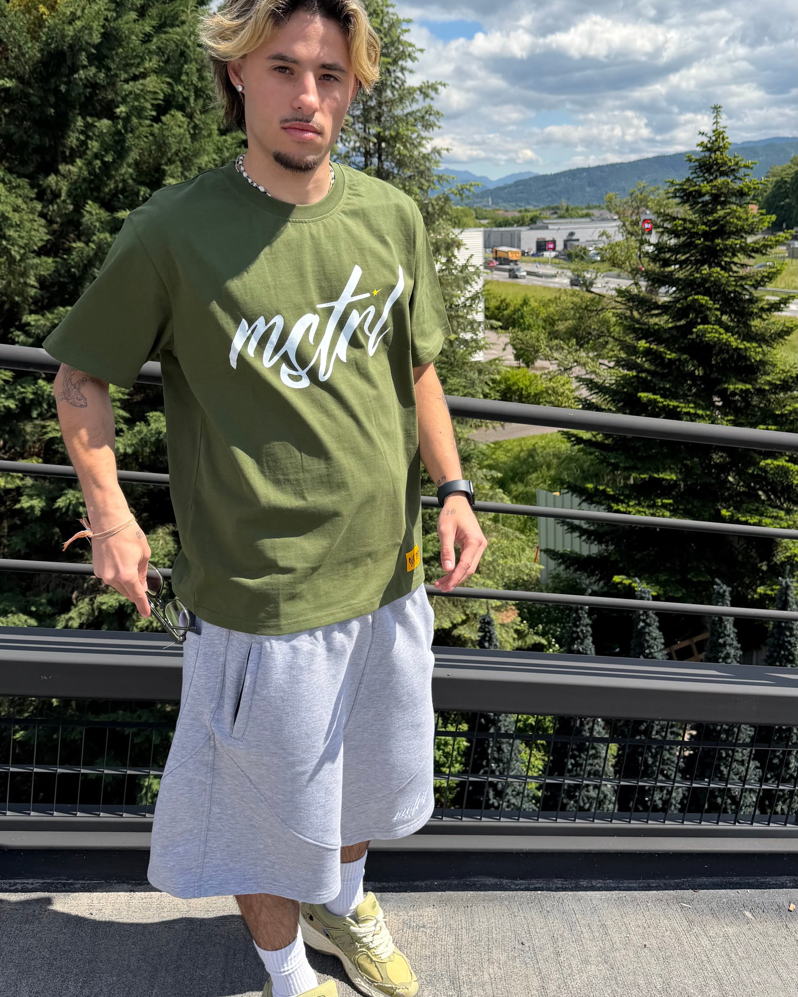 GREY BAGGY SHORT