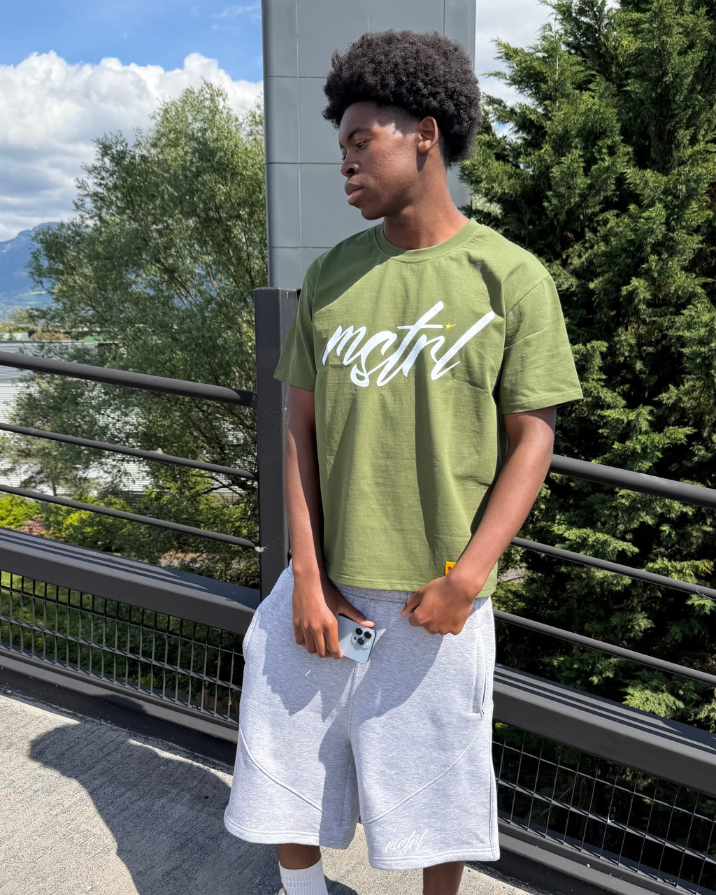 KAKI SIGNATURE TEE