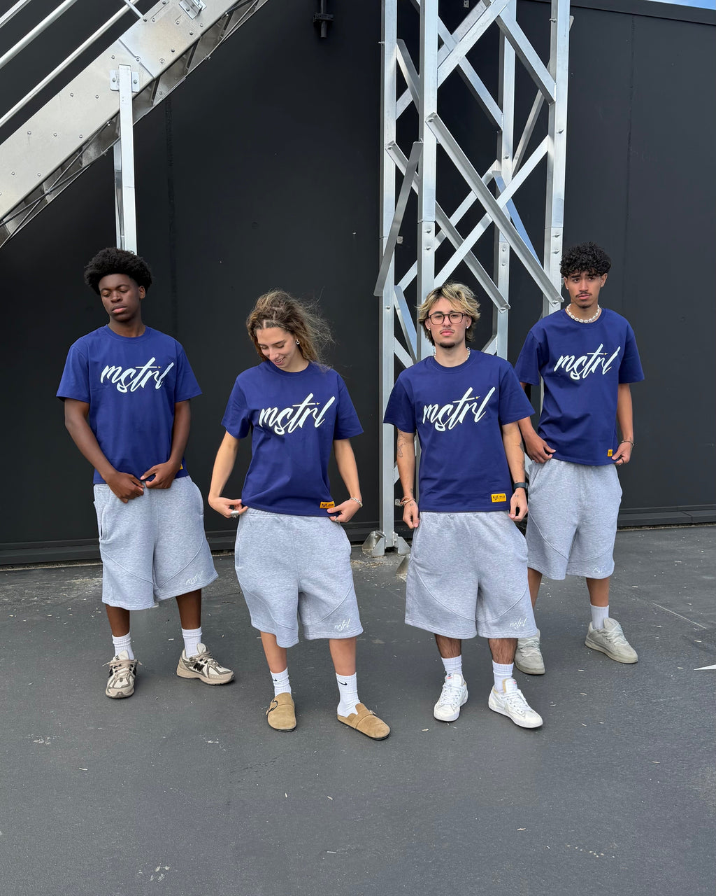 NAVY SIGNATURE TEE