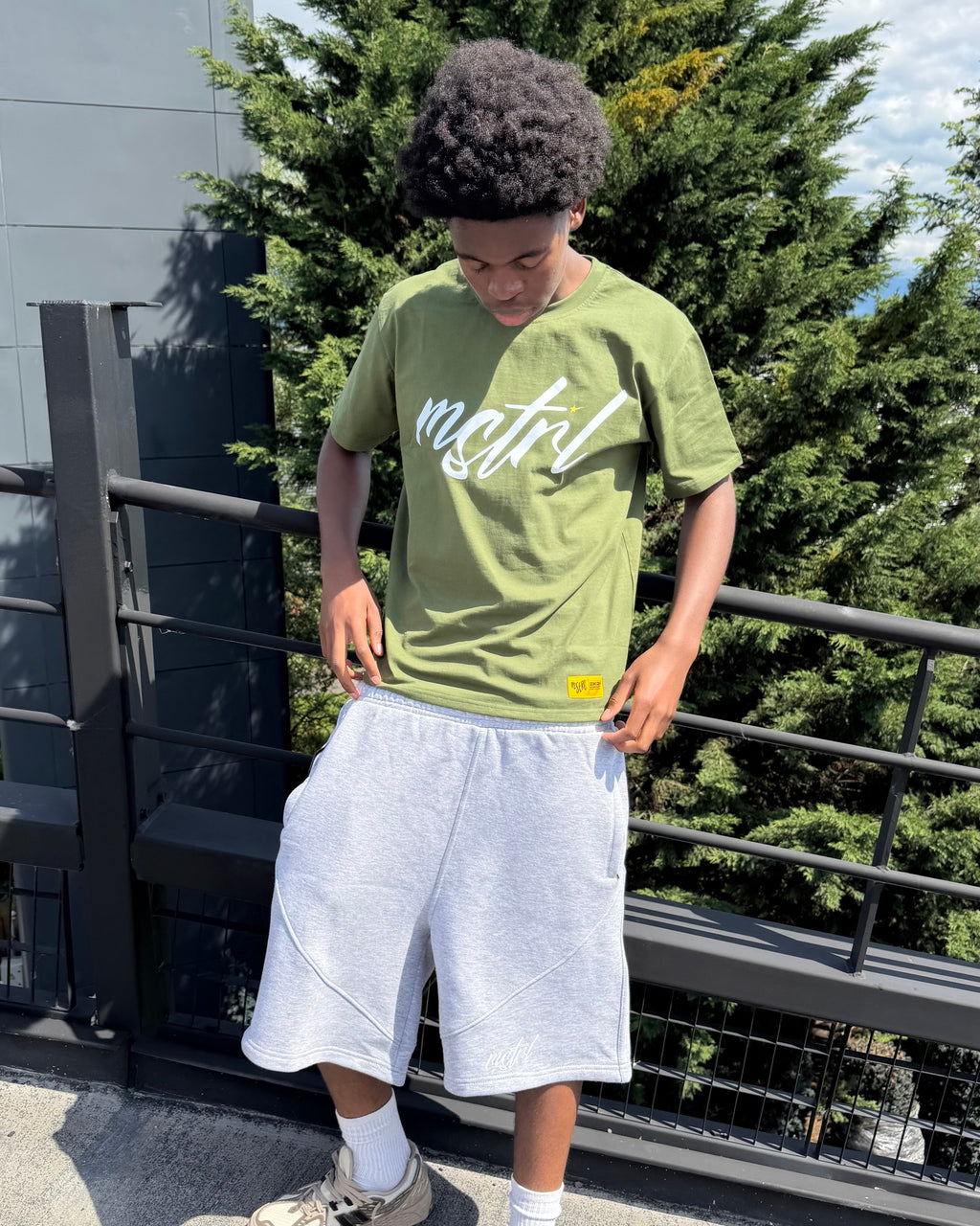 GREY BAGGY SHORT