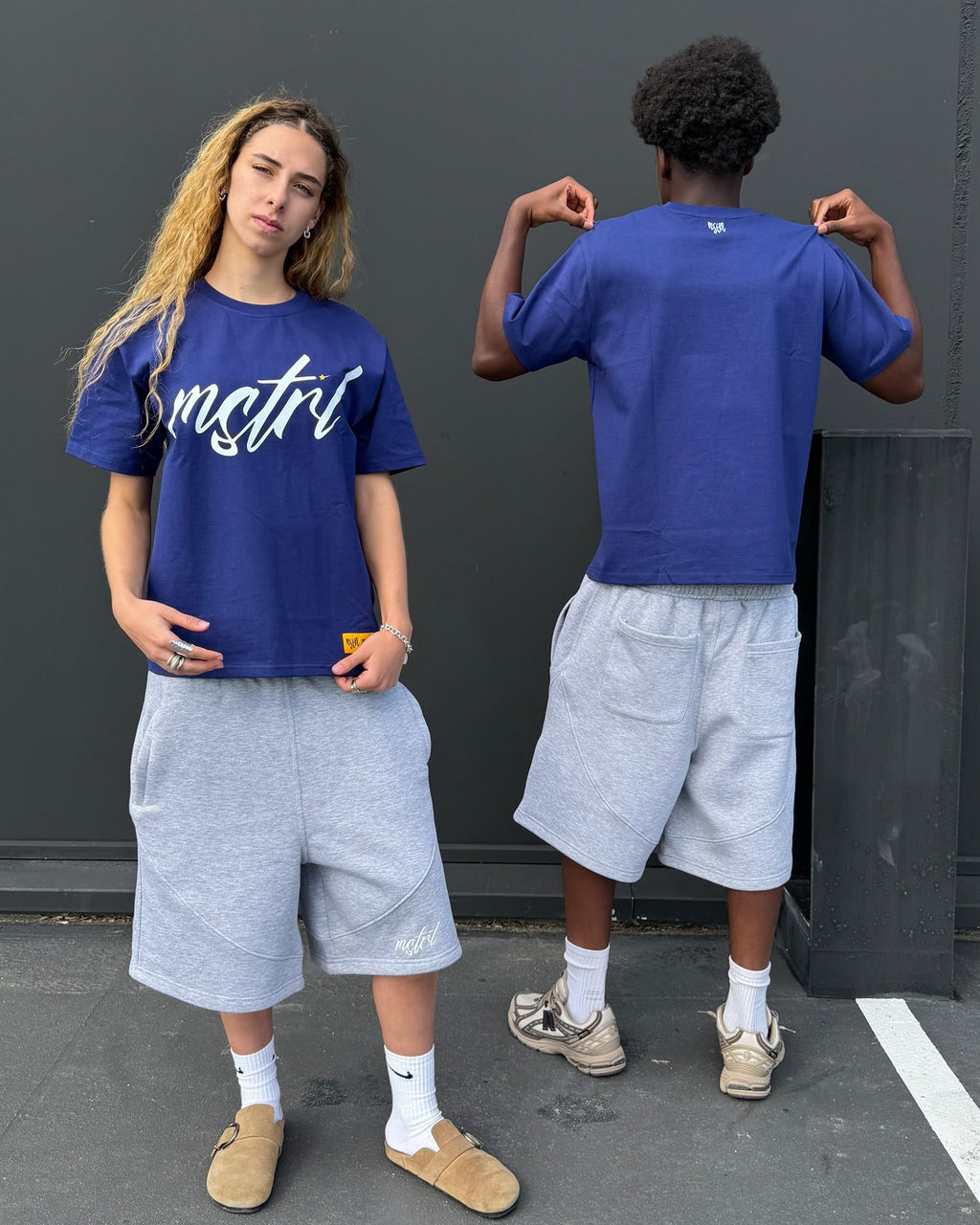 NAVY SIGNATURE TEE
