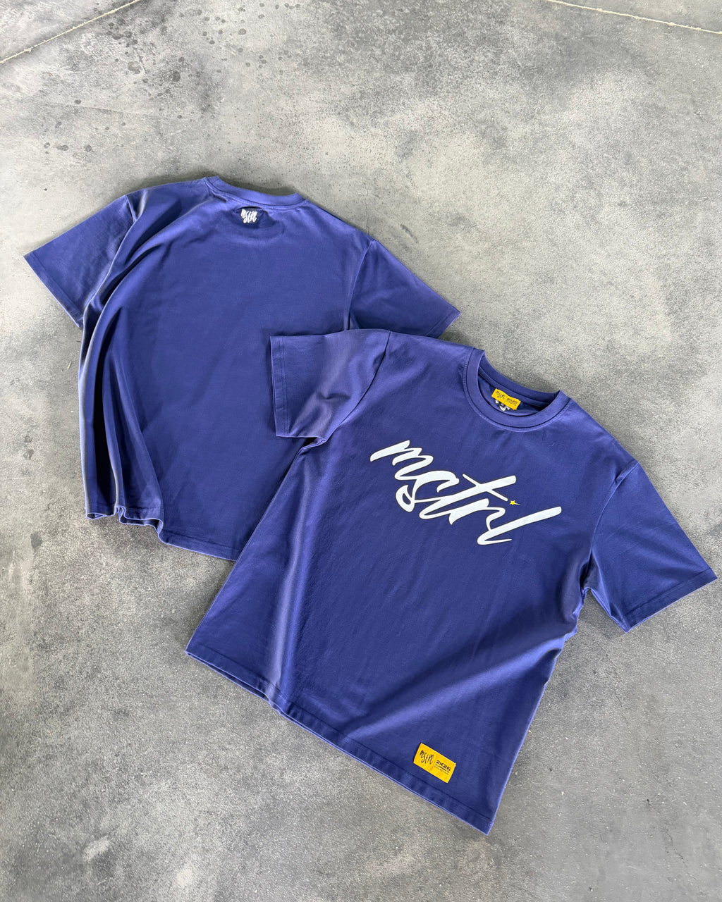 NAVY SIGNATURE TEE