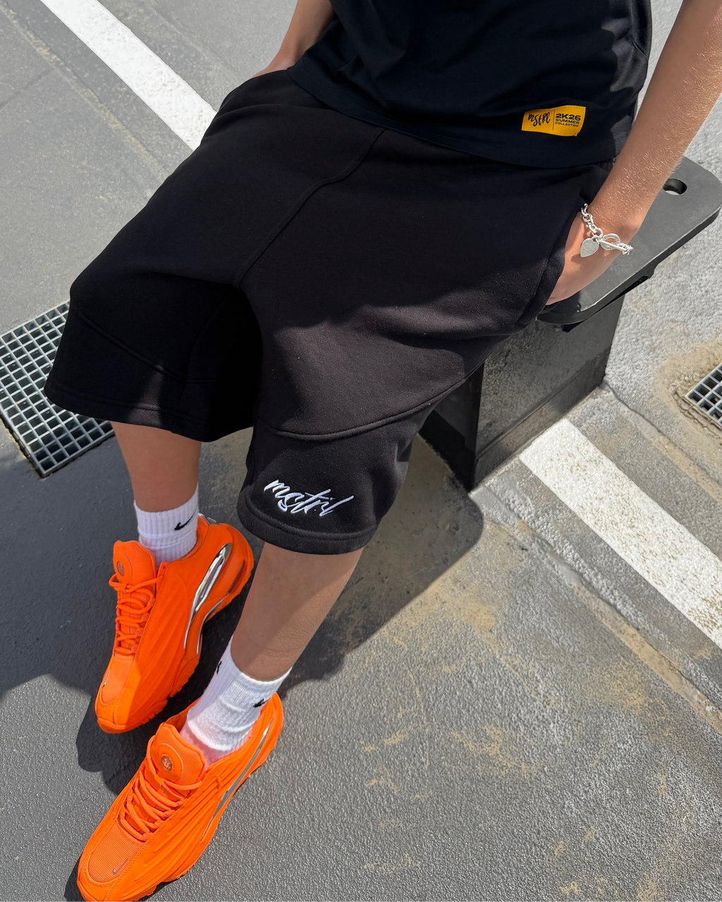 BLACK BAGGY SHORT