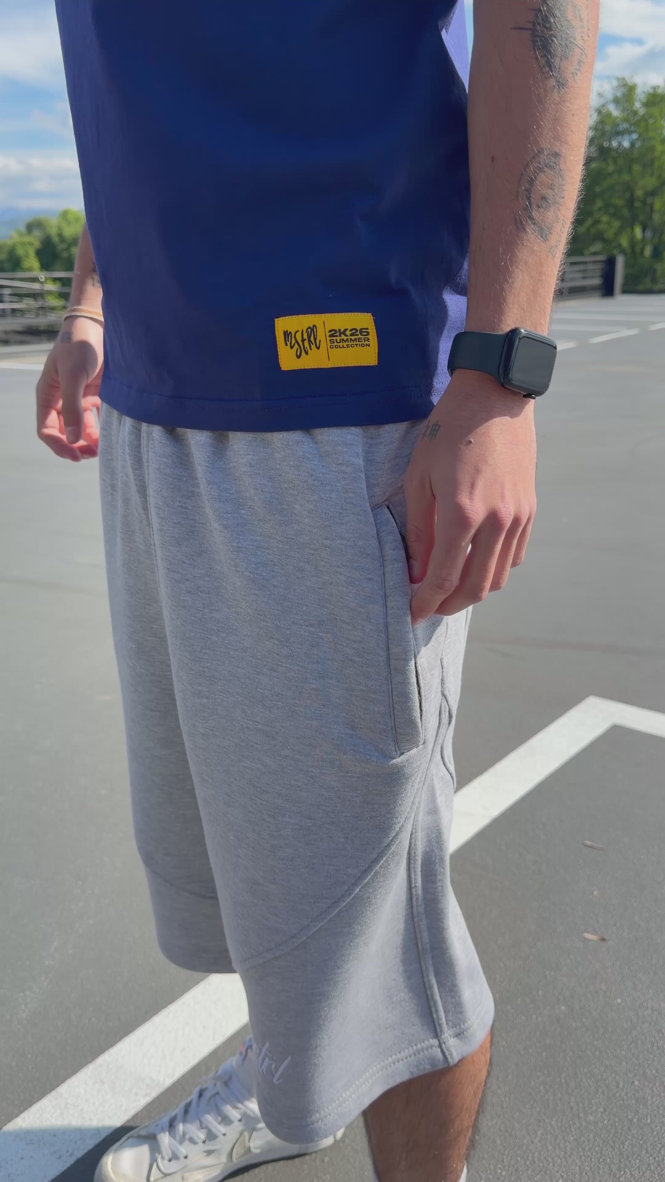 GREY BAGGY SHORT